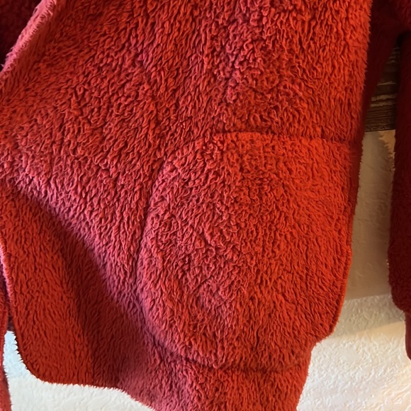 Soft comfy sweater! - Picture 4 of 6